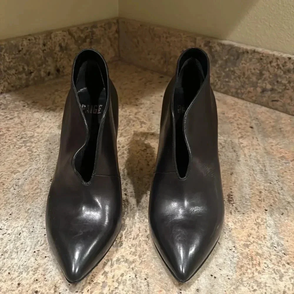 Paige Hemmis black boot